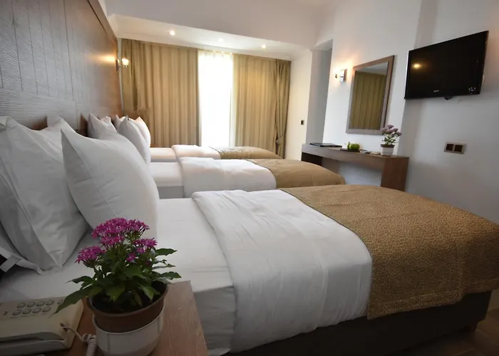Aurasia Beach Hotel