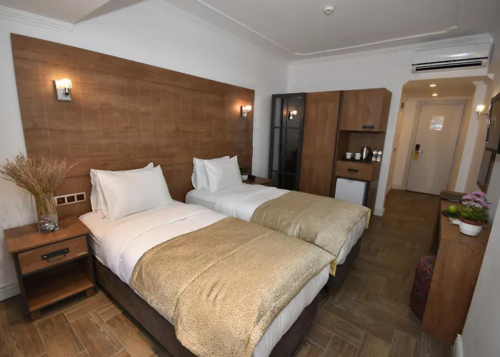 Aurasia Beach Hotel